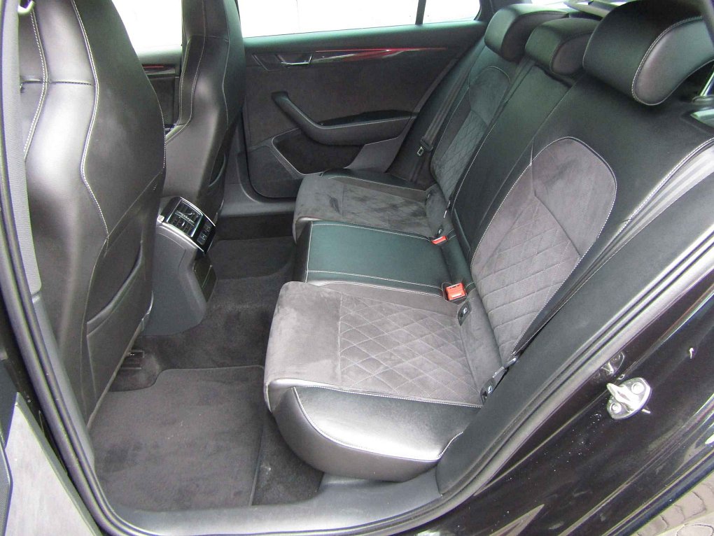 Škoda Superb III 2.0 TSi Ambition 4x4