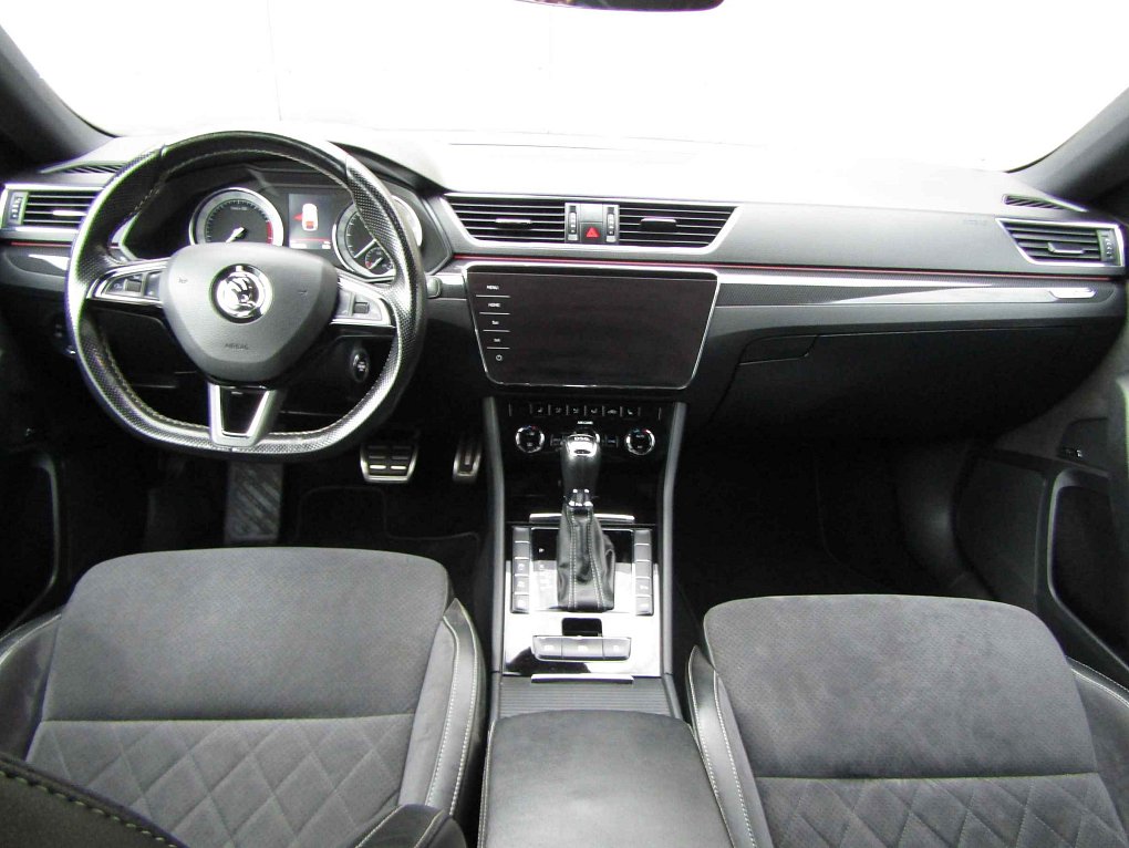 Škoda Superb III 2.0 TSi Ambition 4x4