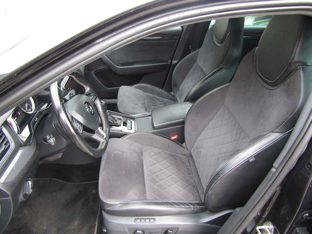 Škoda Superb III 2.0 TSi Ambition 4x4