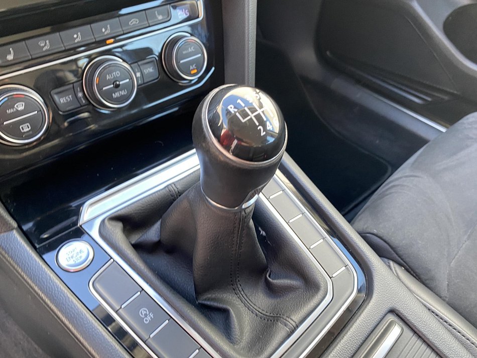Volkswagen Passat 2.0 TDi Highline