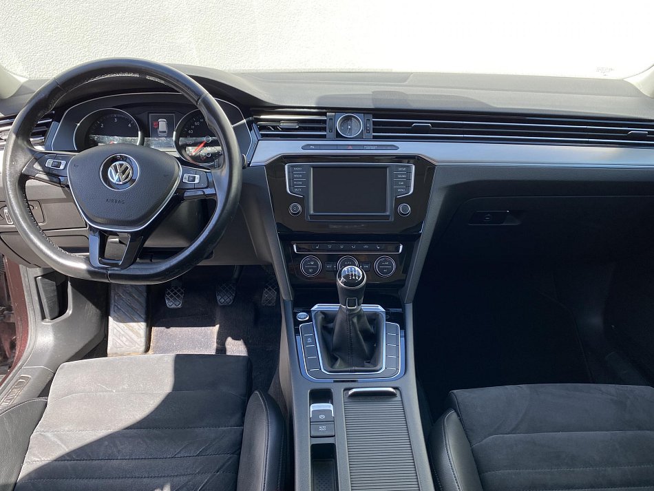Volkswagen Passat 2.0 TDi Highline