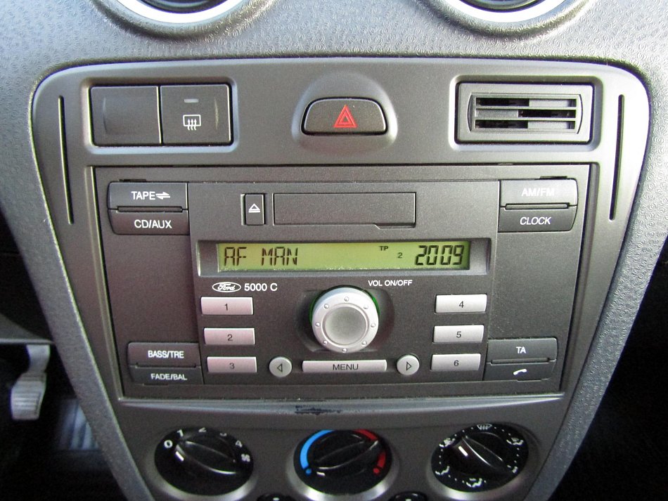 Ford Fusion 1.4 i 
