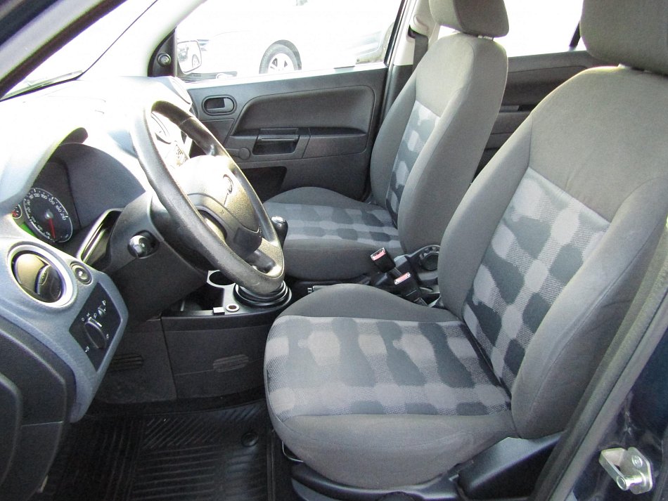 Ford Fusion 1.4 i 
