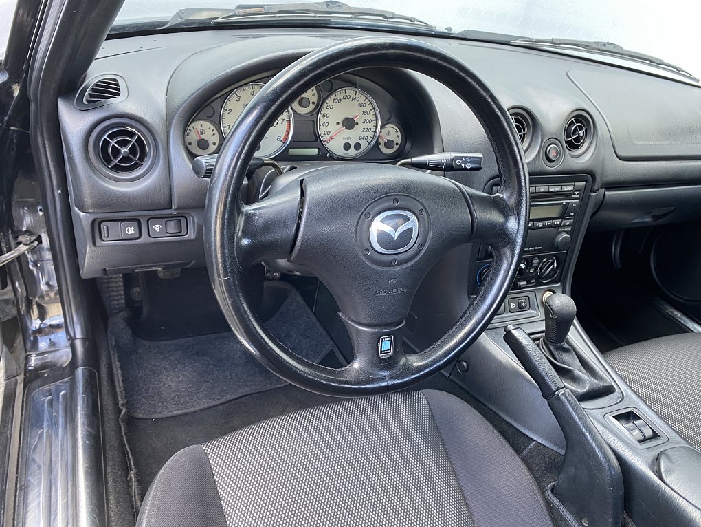 Mazda MX-5 1.6i 