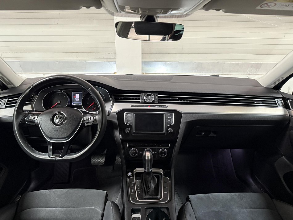Volkswagen Passat 2.0 TDi 