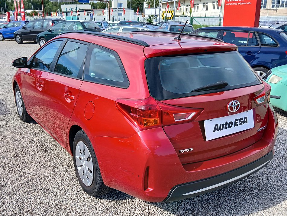 Toyota Auris 1.6 VVT-i 