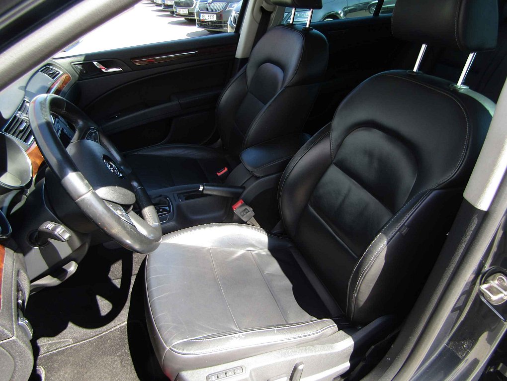 Škoda Superb II 2.0TDi Elegance