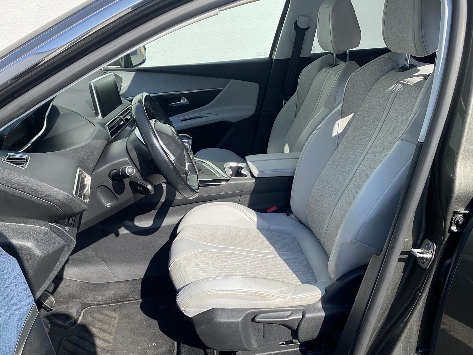 Peugeot 3008 1.5 HDi Allure