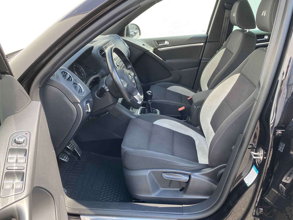 Volkswagen Tiguan 2.0 TSi Sport&Style 4x4 R-line