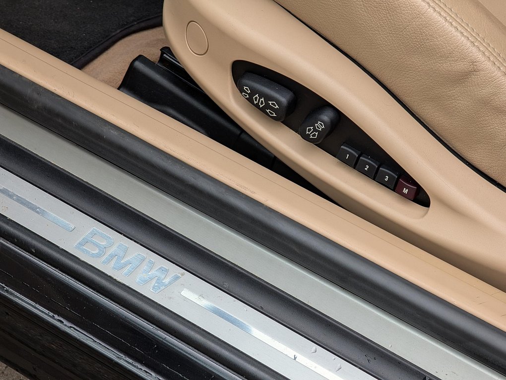 BMW Řada 3 3.0  330Ci Cabrio