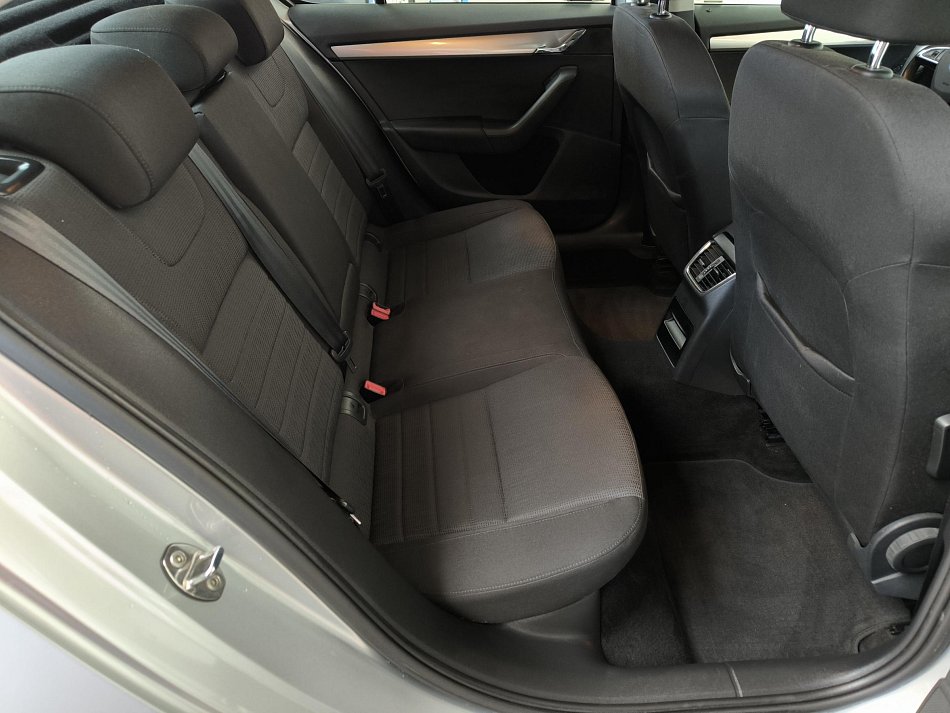 Škoda Octavia III 1.4TSi Elegance