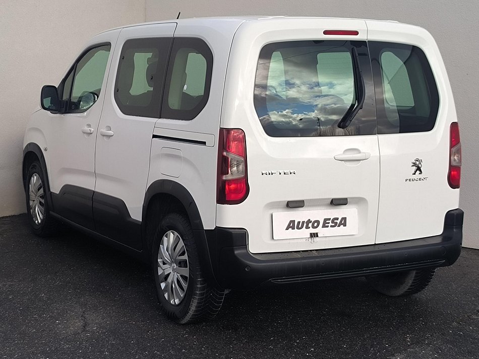 Peugeot Rifter 1.2PT Active