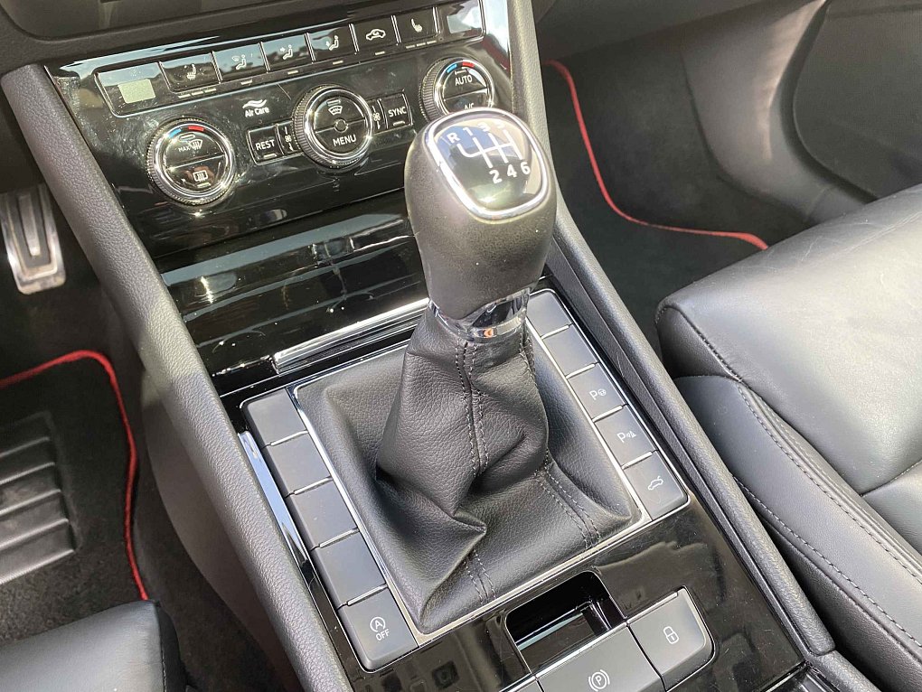 Škoda Superb III 1.4 TSi Style