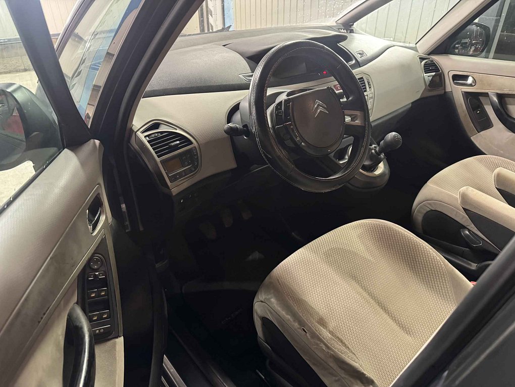 Citroën C4 Picasso 1.8i 