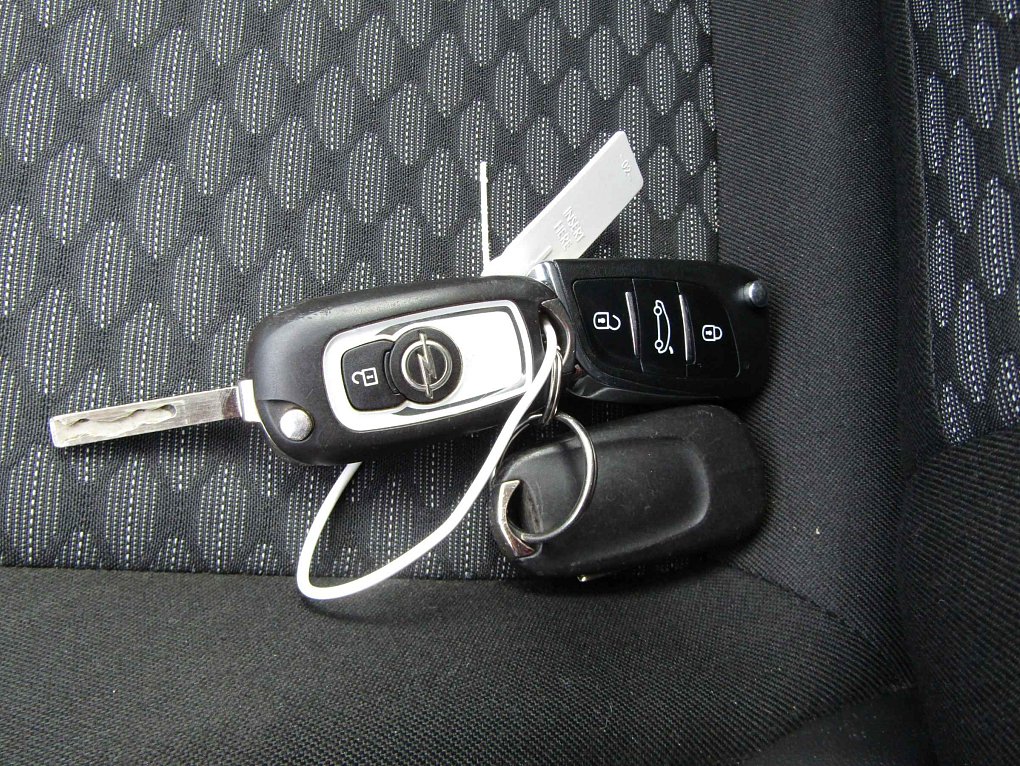 Opel Astra 1.6 CDTi 