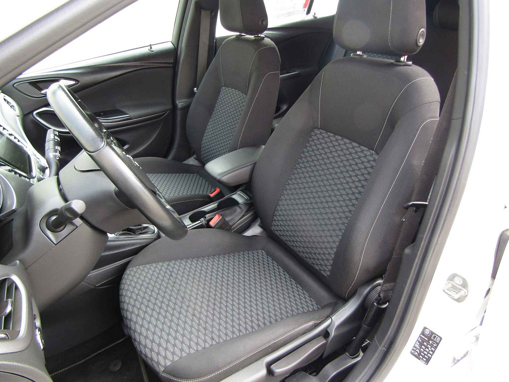 Opel Astra 1.6 CDTi 