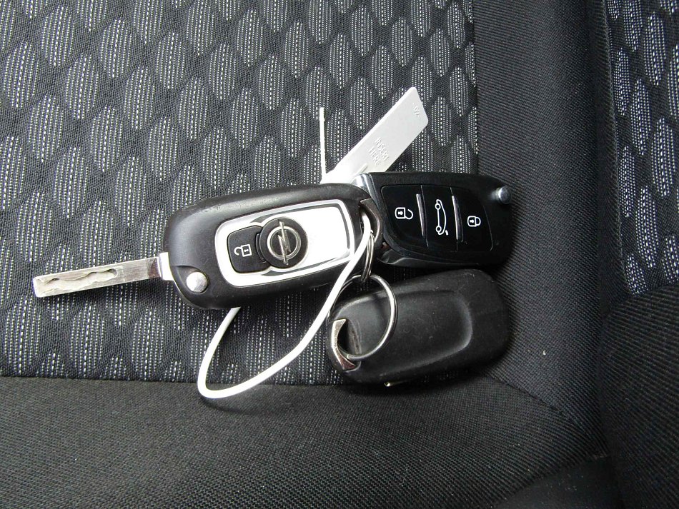 Opel Astra 1.6 CDTi 