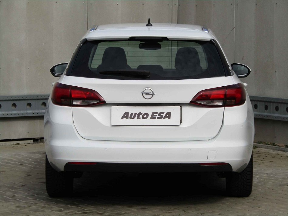 Opel Astra 1.6 CDTi 