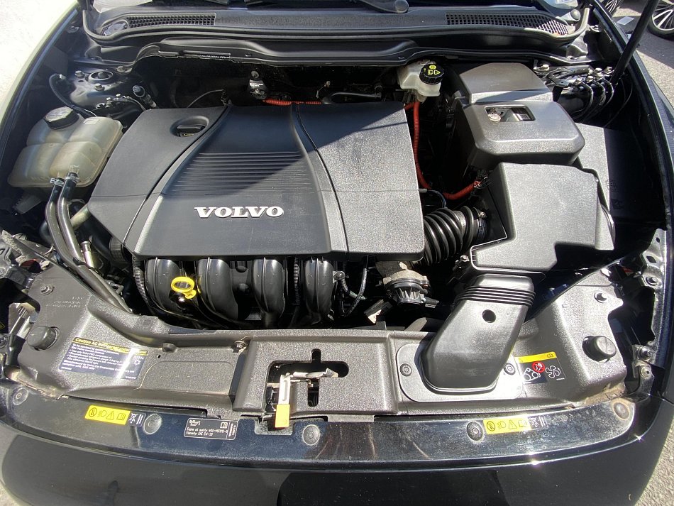 Volvo C30 1.8 16V 