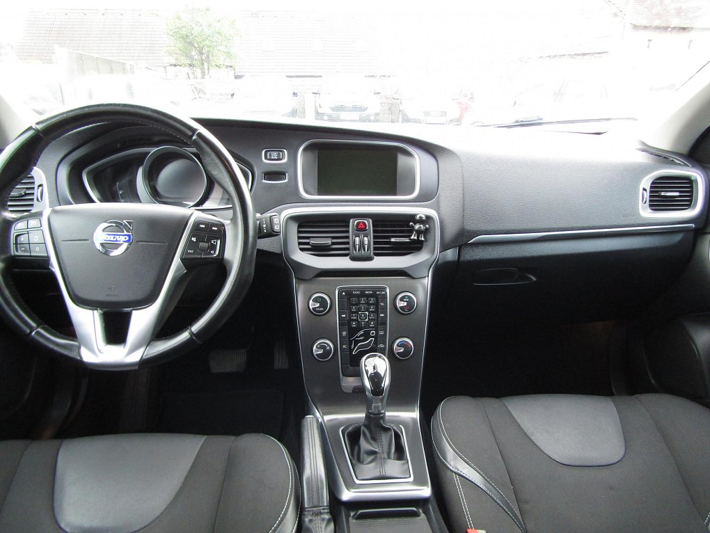 Volvo V40 2.0 D 