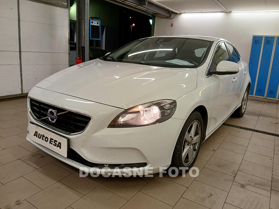 Volvo V40 2.0 D 