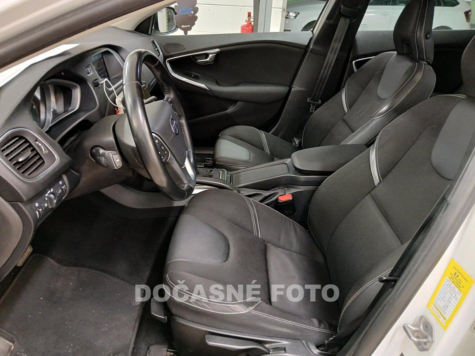 Volvo V40 2.0 D 