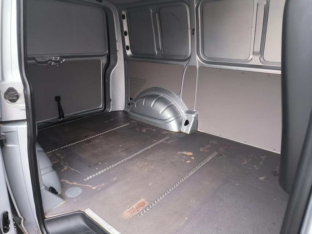 Volkswagen Transporter 2.0TDi 