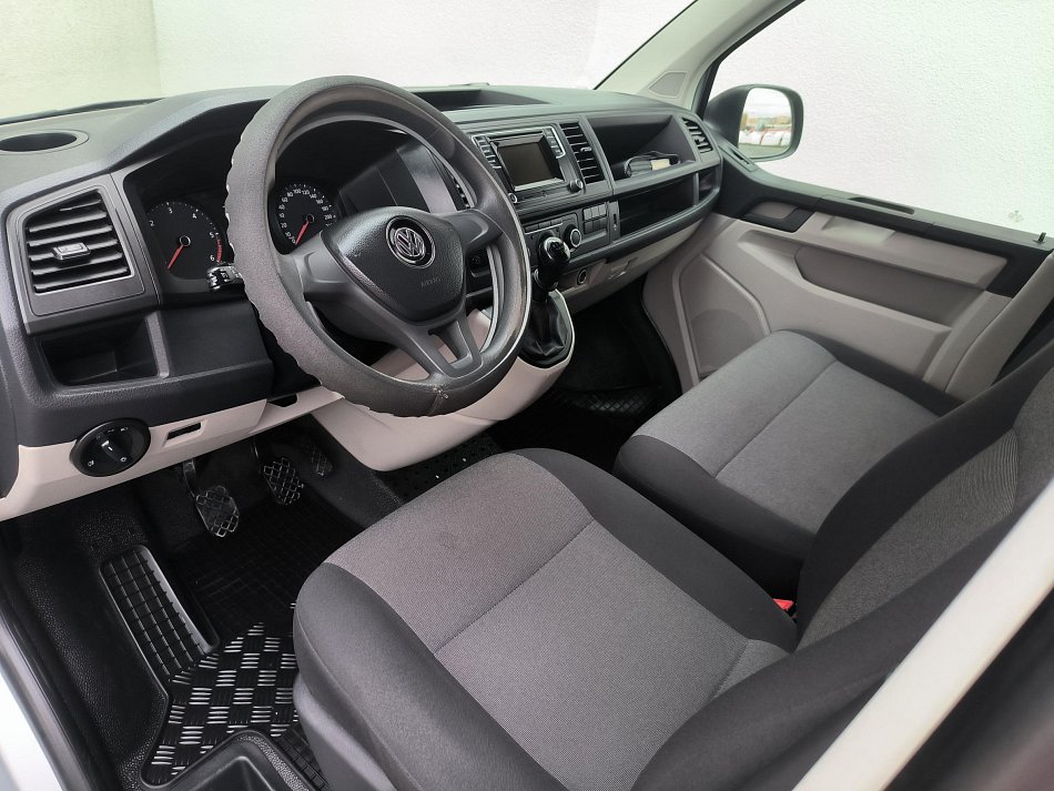 Volkswagen Transporter 2.0TDi 