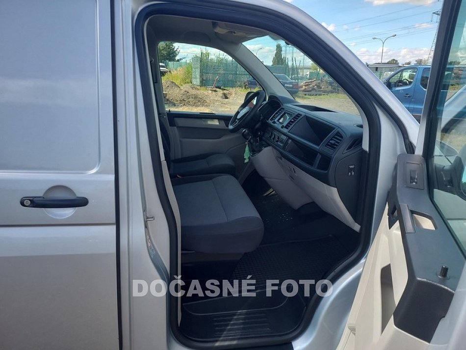 Volkswagen Transporter 2.0TDi 