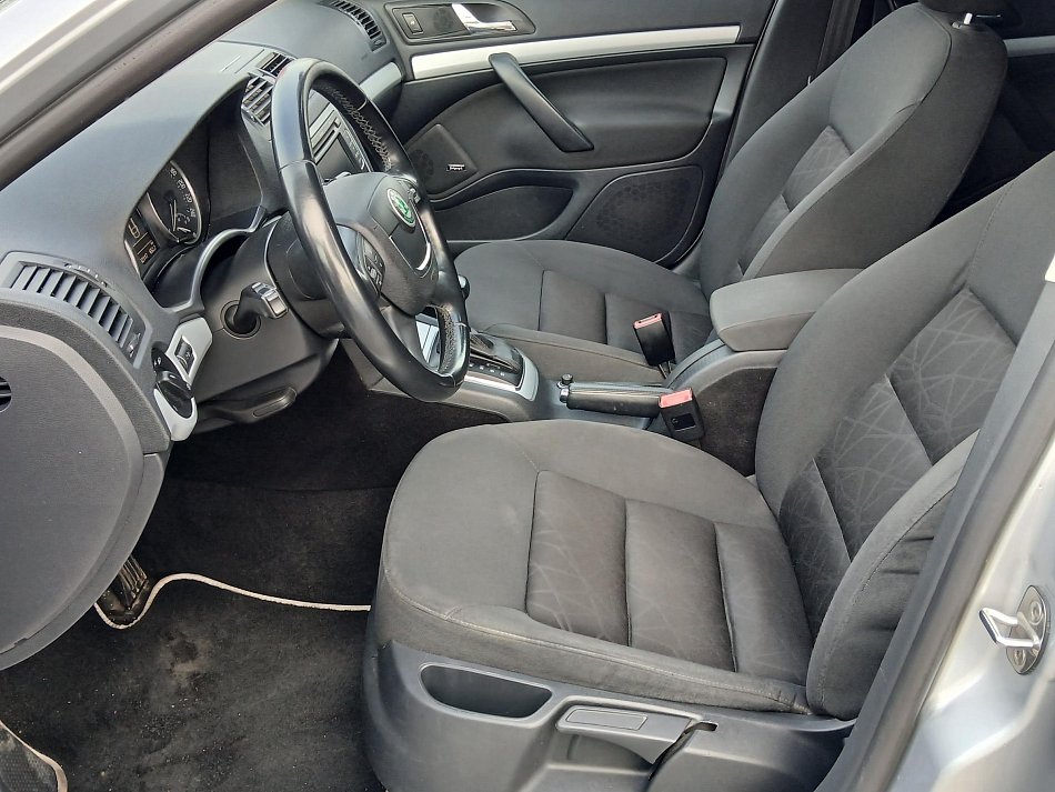 Škoda Octavia II 1.6 TDi Family