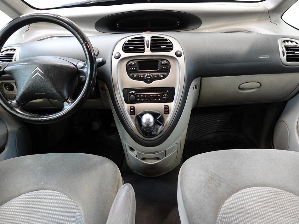 Citroën Xsara Picasso 1.6i 