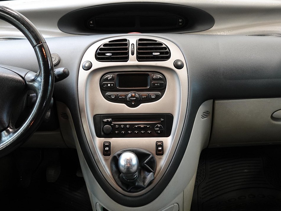 Citroën Xsara Picasso 1.6i 
