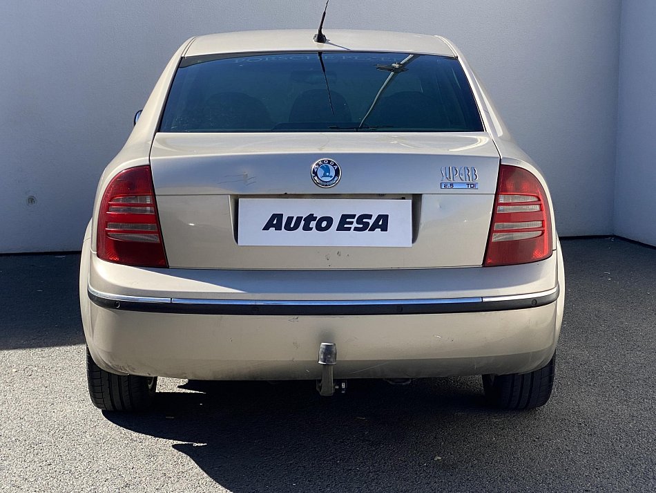 Škoda Superb 2.5 TDi 