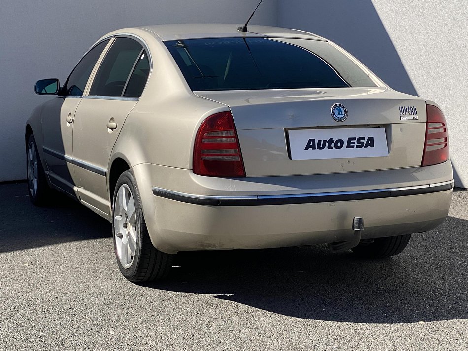 Škoda Superb 2.5 TDi 
