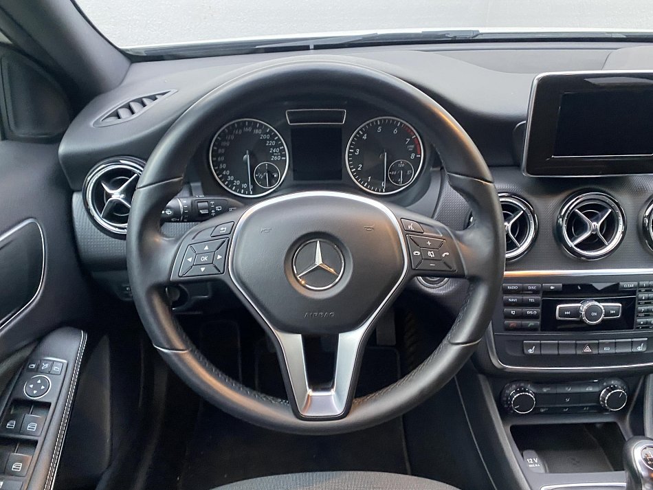Mercedes-Benz Třída A 1.6 i  A180