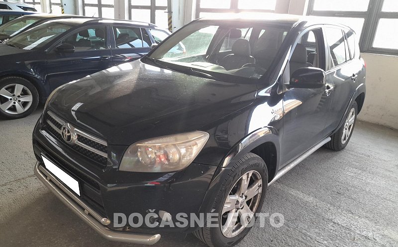 Toyota RAV4 2.2DCAT 
