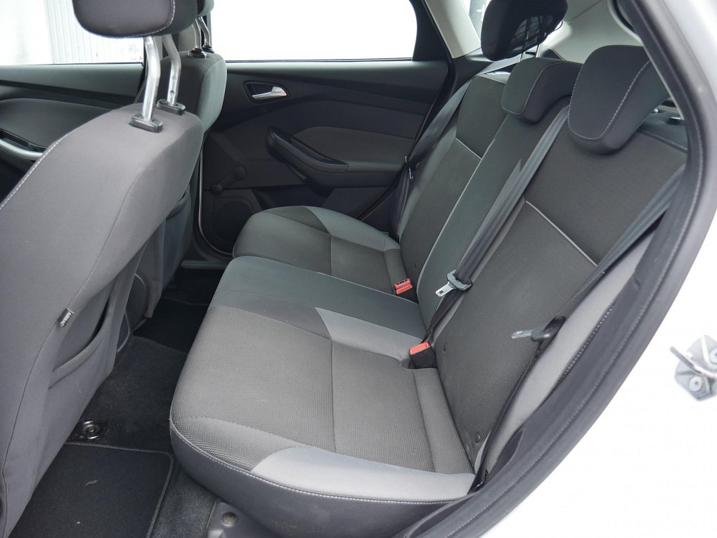 Ford Focus 1.6 i 