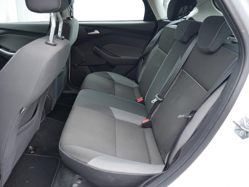 Ford Focus 1.6 i 