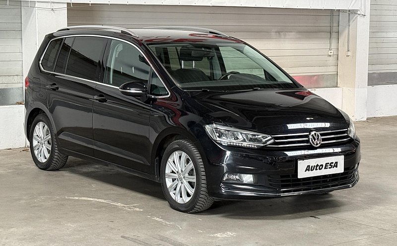 Volkswagen Touran 2.0 TDi 