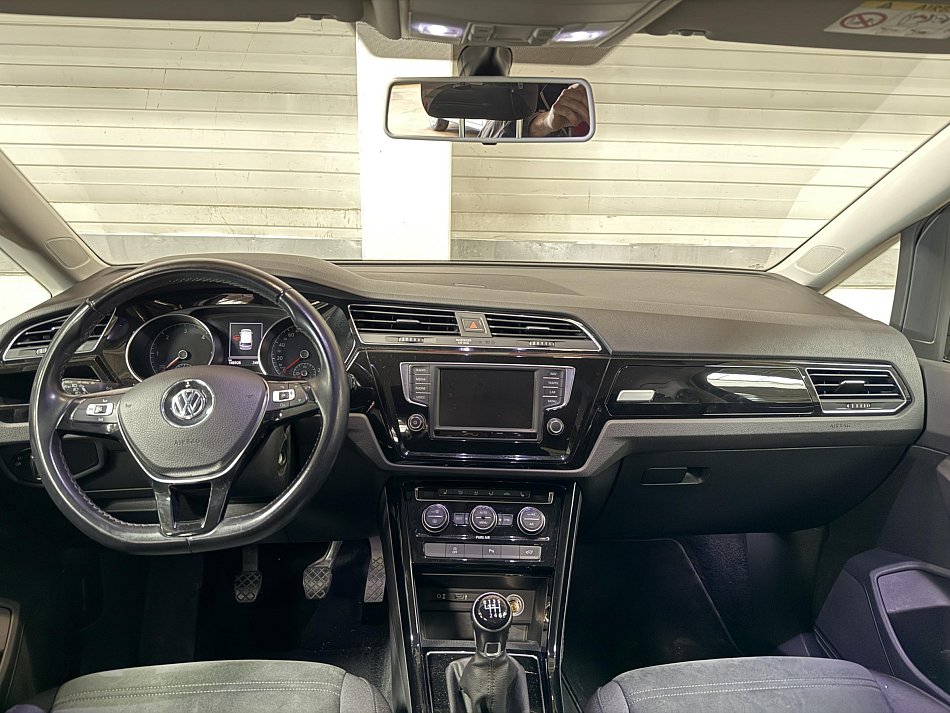 Volkswagen Touran 2.0 TDi 
