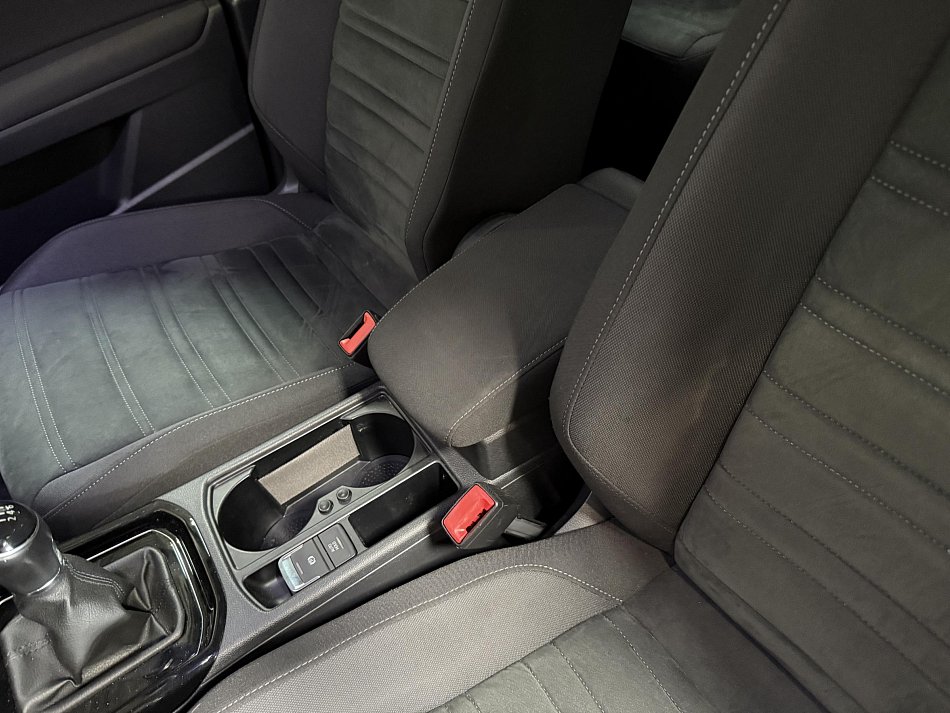 Volkswagen Touran 2.0 TDi 