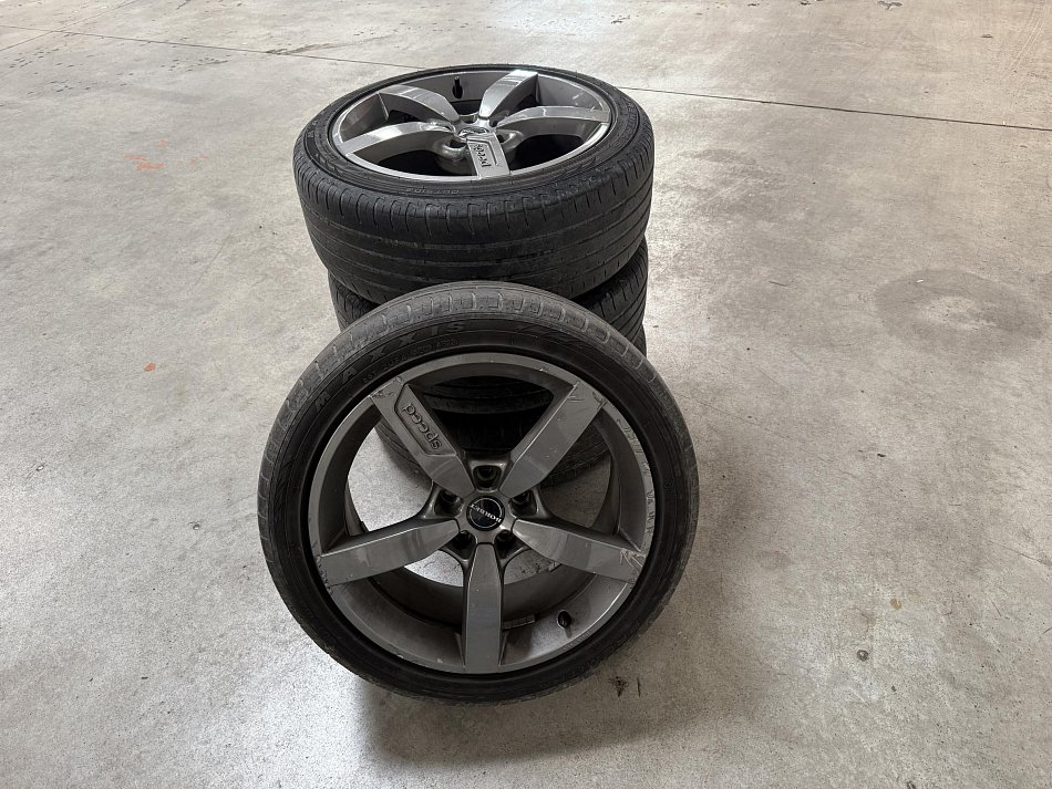Volkswagen Touran 2.0 TDi 
