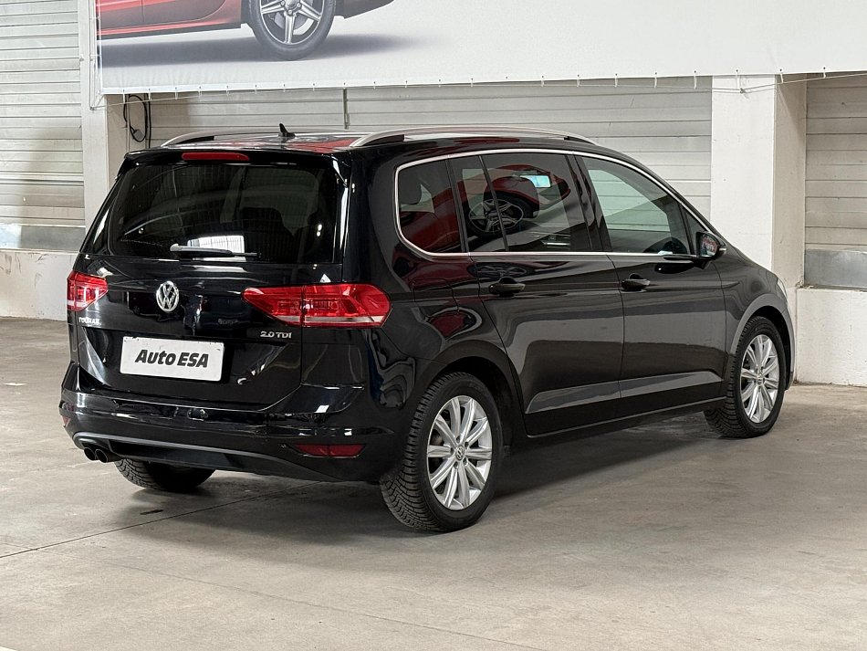 Volkswagen Touran 2.0 TDi 