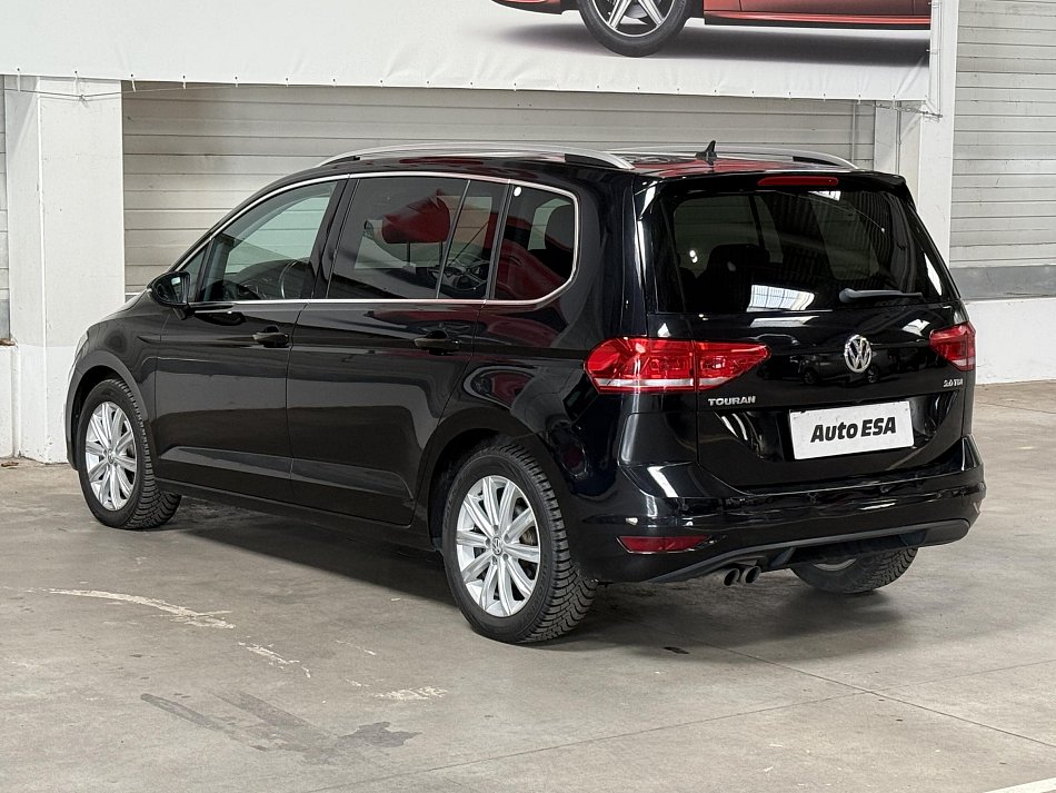 Volkswagen Touran 2.0 TDi 