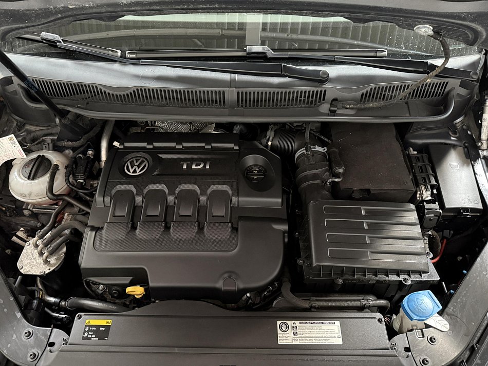 Volkswagen Touran 2.0 TDi 