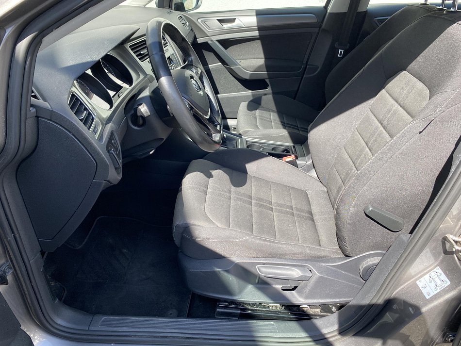Volkswagen Golf 1.6 TDi Trendline