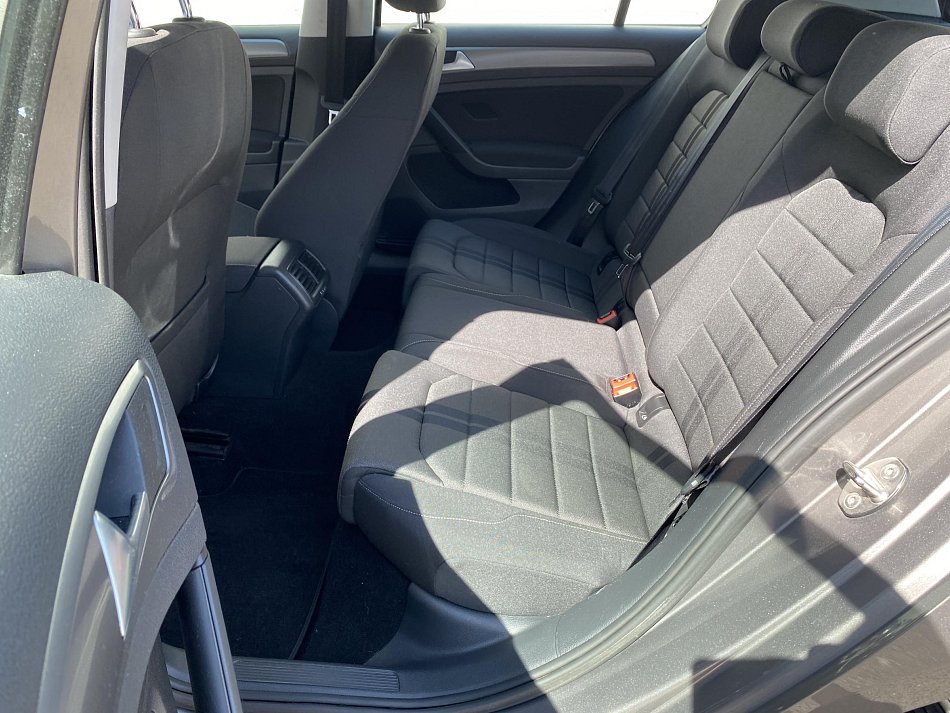 Volkswagen Golf 1.6 TDi Trendline