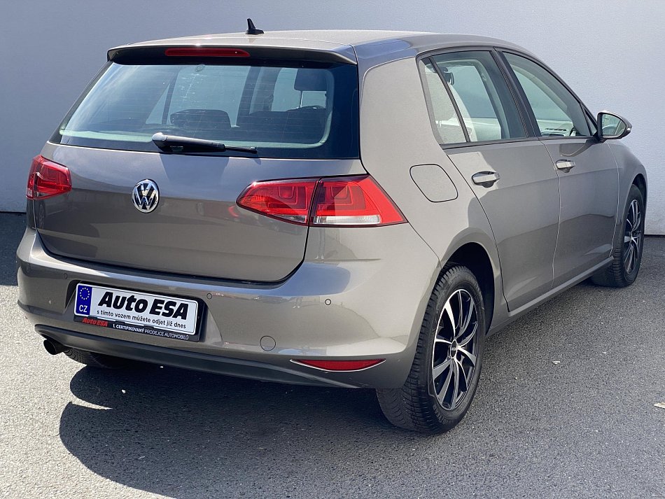 Volkswagen Golf 1.6 TDi Trendline