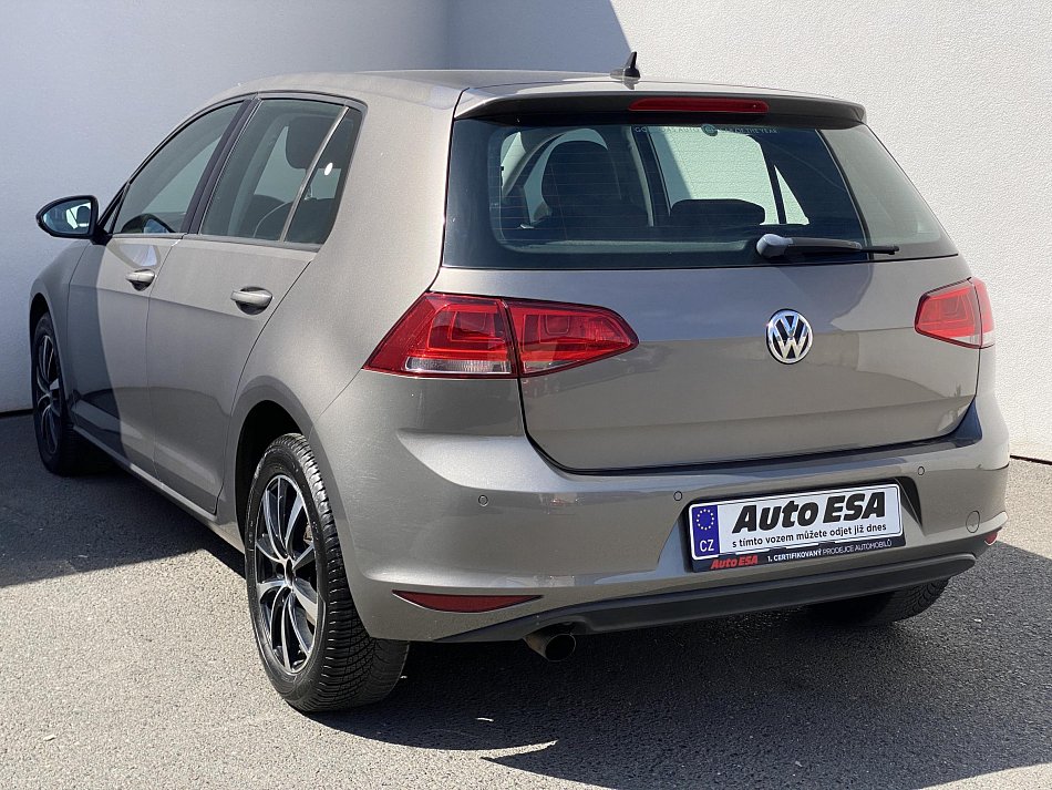 Volkswagen Golf 1.6 TDi Trendline