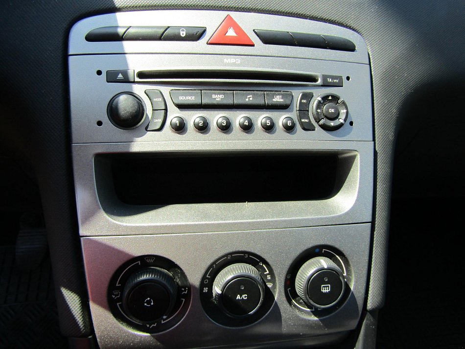 Peugeot 308 1.4 I 